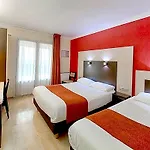 Otel Restaurant & Le Val Moret Magnant