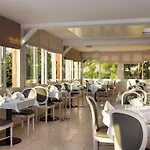 Restaurant & Le Val Moret 3* Magnant