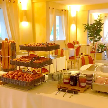 Restaurant & Le Val Moret Hotel 3*