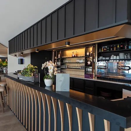 Restaurant & Le Val Moret 3* Magnant