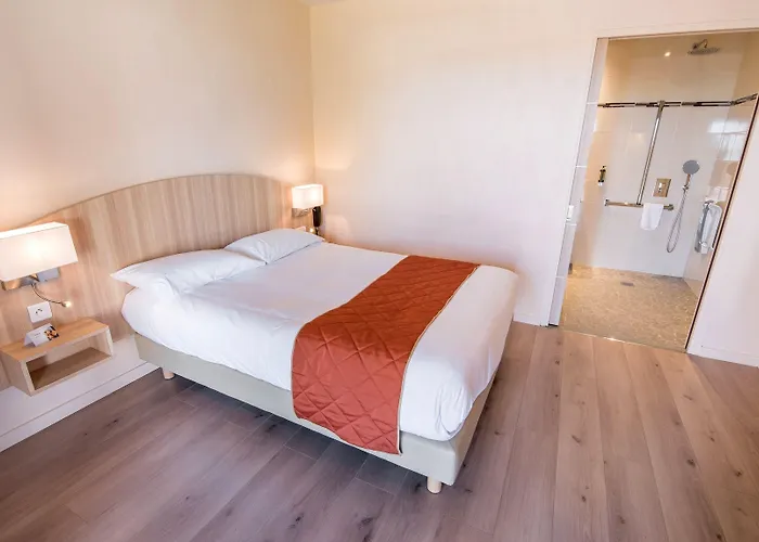 Hotel Restaurant & Le Val Moret 3*