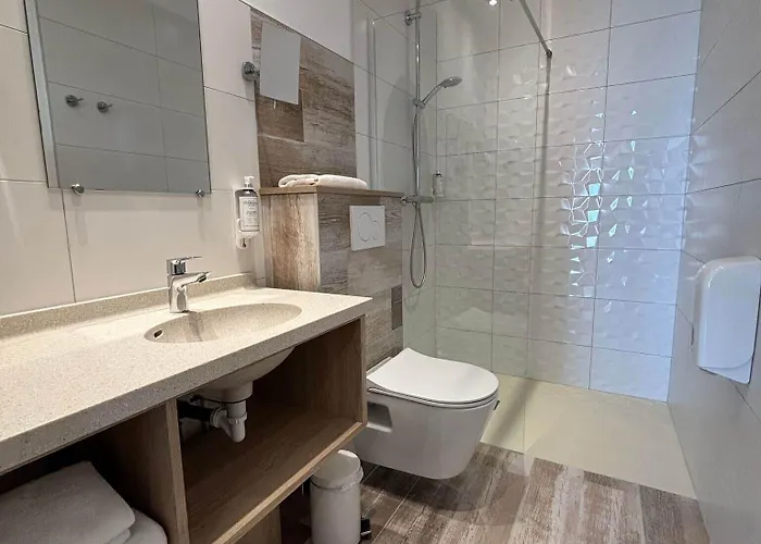 Restaurant & Le Val Moret Hotel 3*